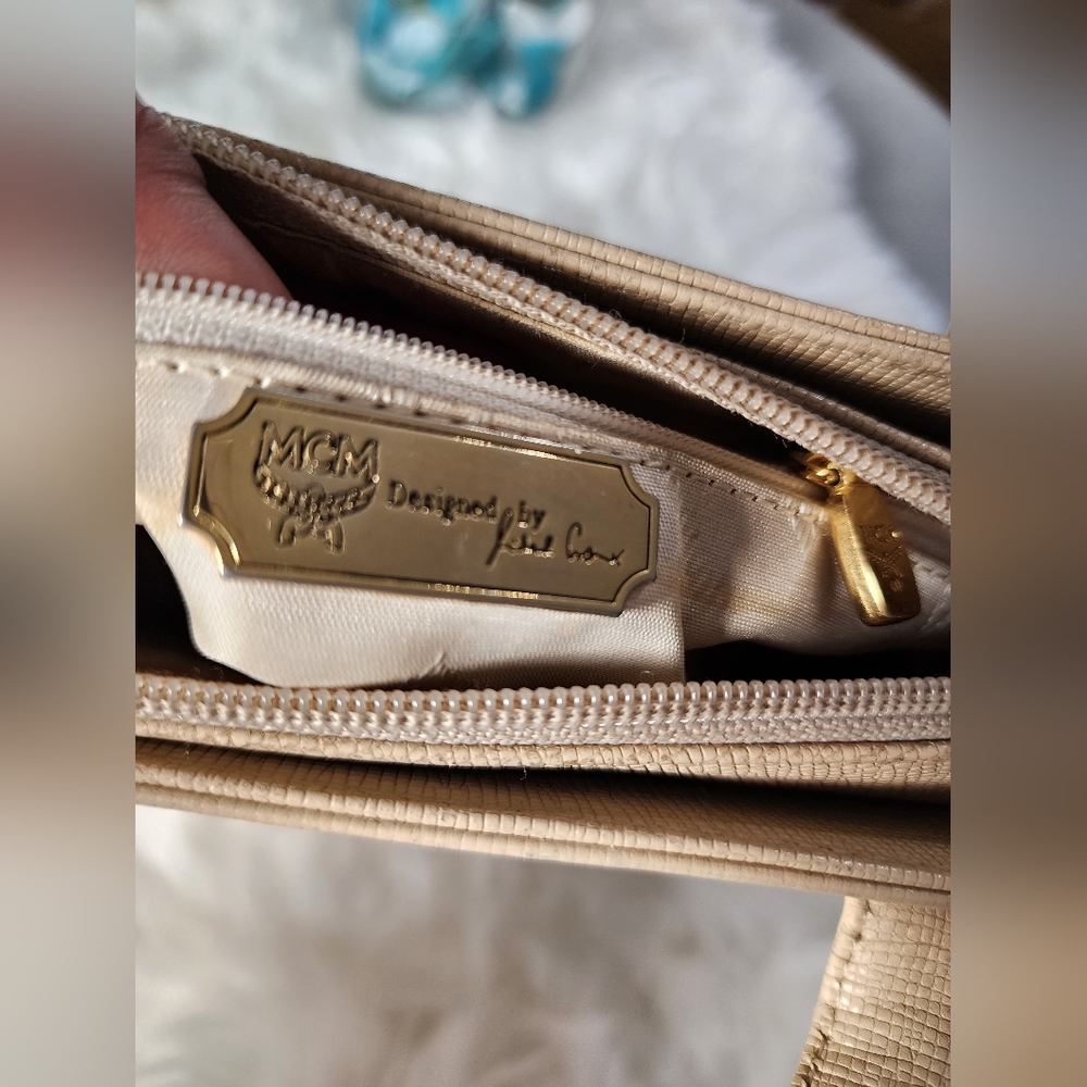 MCM Handbag - Picture 10 of 12